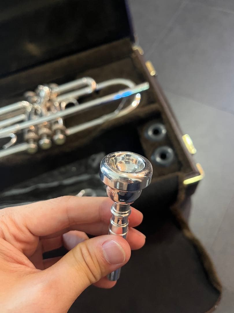 【中古品】Vincent Bach トランペット TR300（初級者モデル）