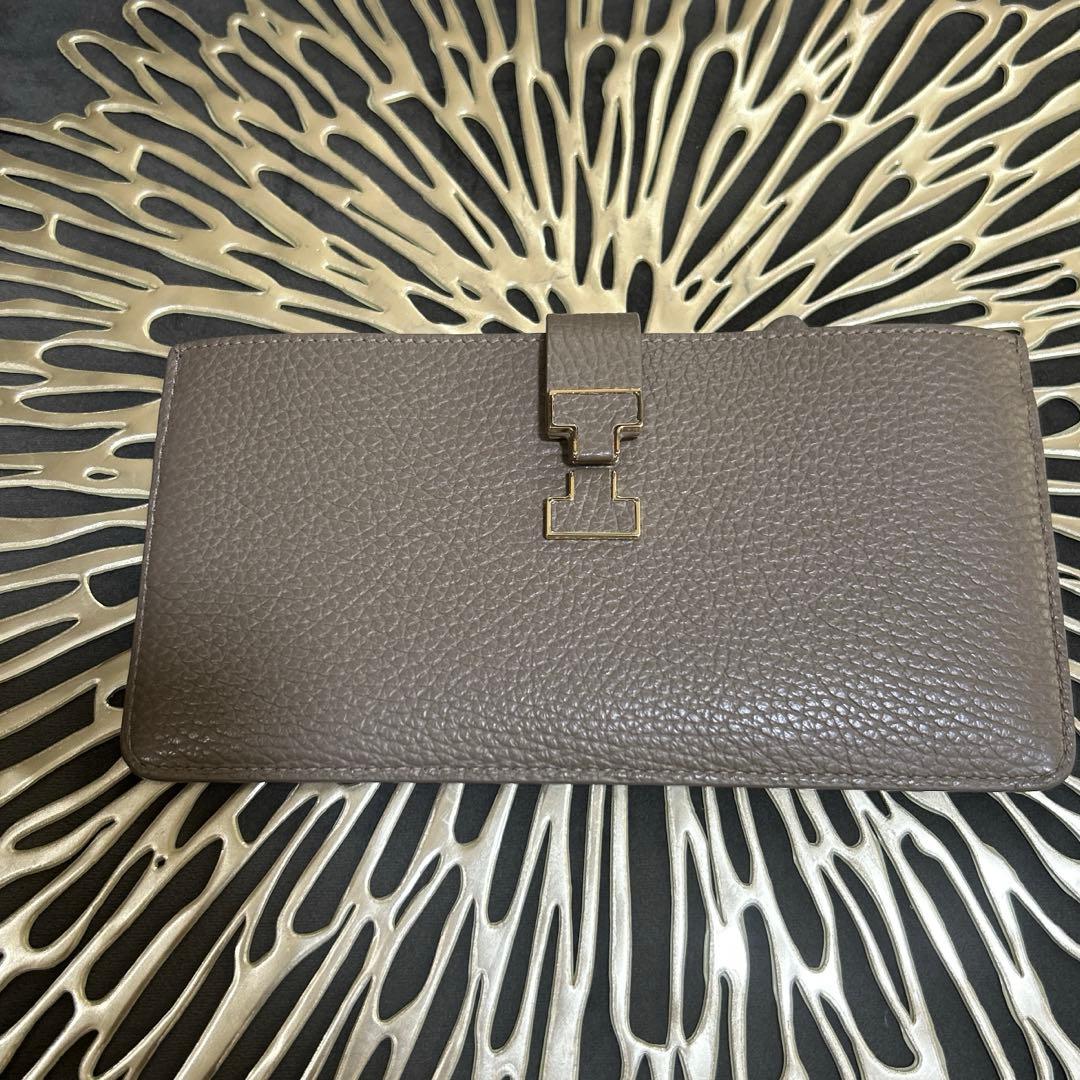 IACUCCI アバ　ロングウォレット