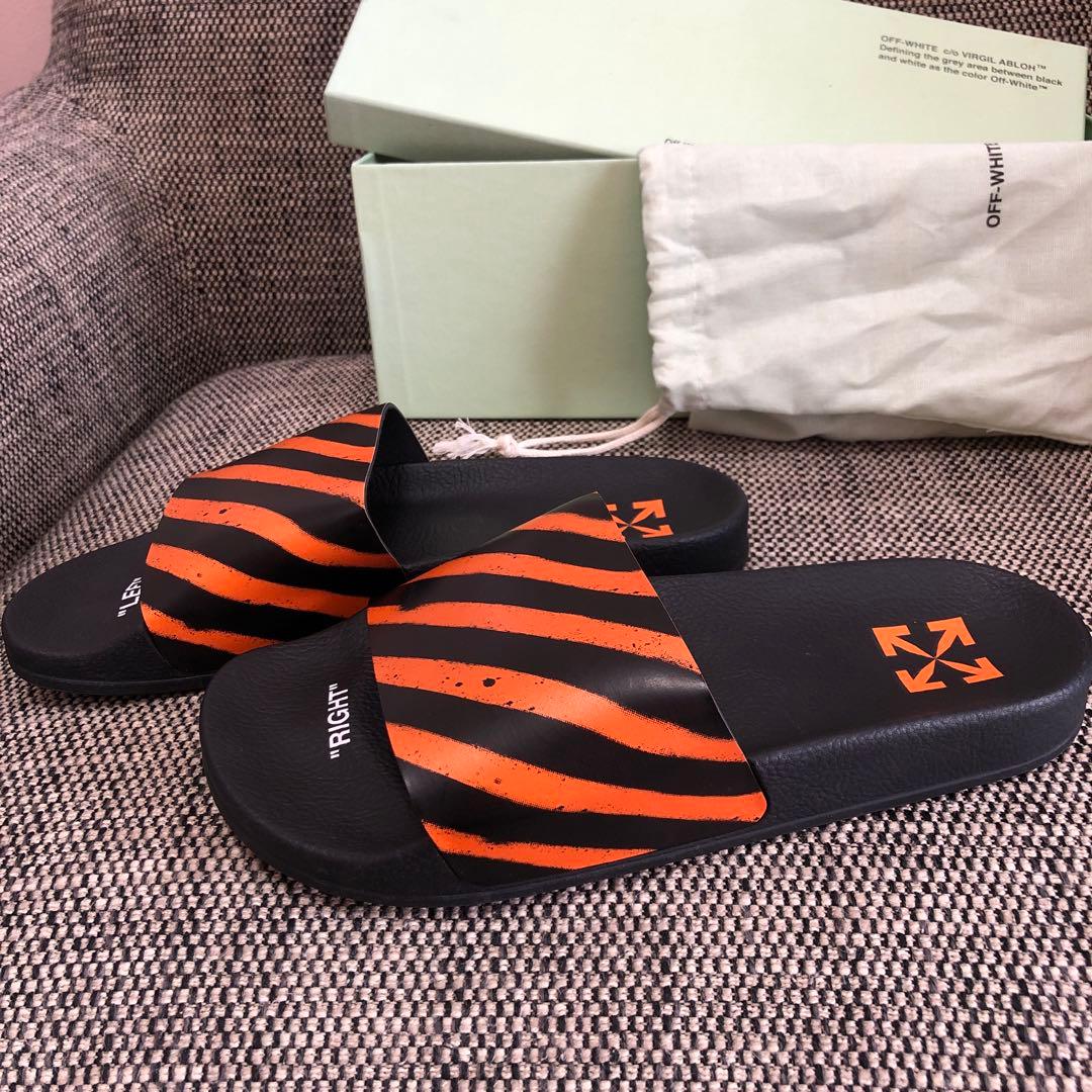 Off-White ストライプサンダル