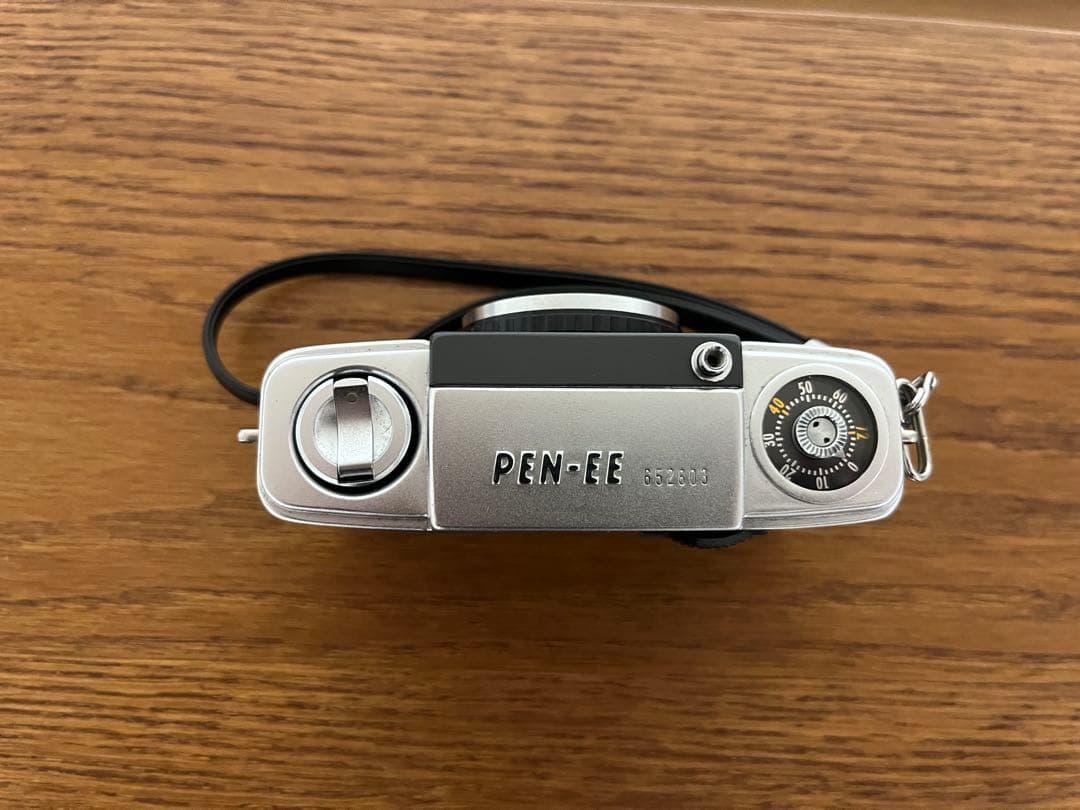 OLYMPUS PEN-EE フィルムカメラ　ハーフカメラ