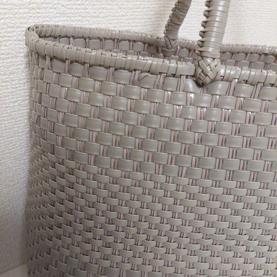 アンテプリマ イントレッチオ 横長 マットカーキ ワイヤーバッグ A4