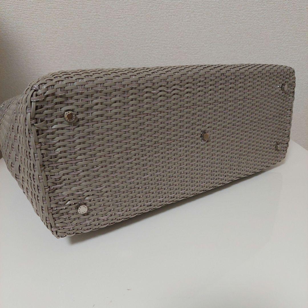 アンテプリマ イントレッチオ 横長 マットカーキ ワイヤーバッグ A4