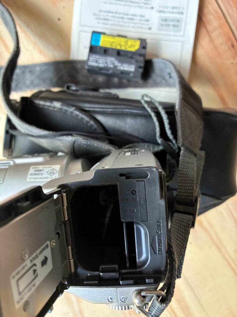 SONY Cybershot DSC-F707 デジタルカメラ