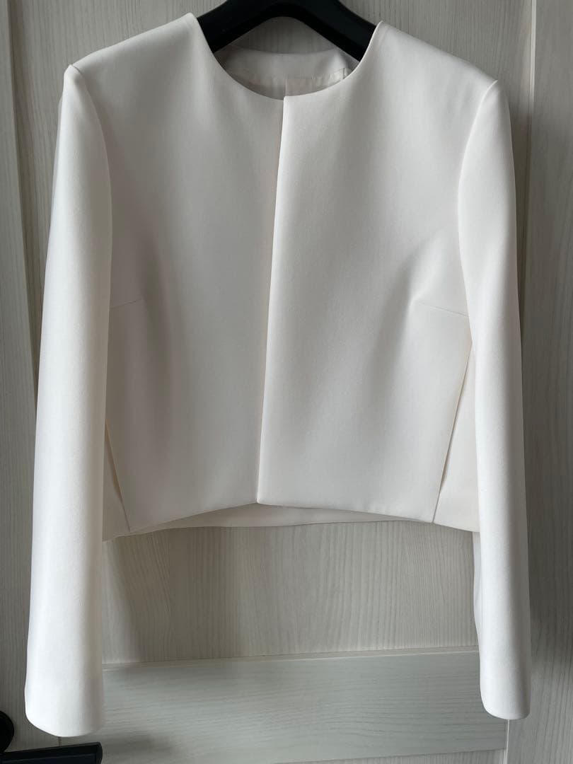 【新品未使用タグ付き】theory セオリー　セットアップ　アイボリー　サイズ4