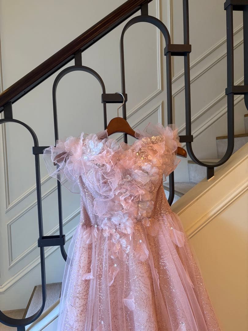 【美品】オフショルダー フラワー装飾 ロングドレス ピンク