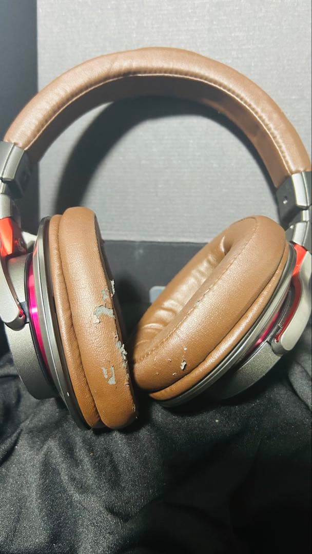 audio-technica 密閉型ポータブルヘッドホン　ATH-MSR7 GM