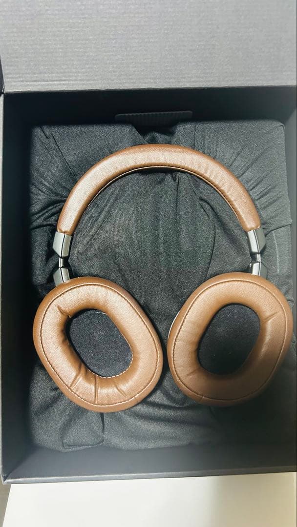 audio-technica 密閉型ポータブルヘッドホン　ATH-MSR7 GM