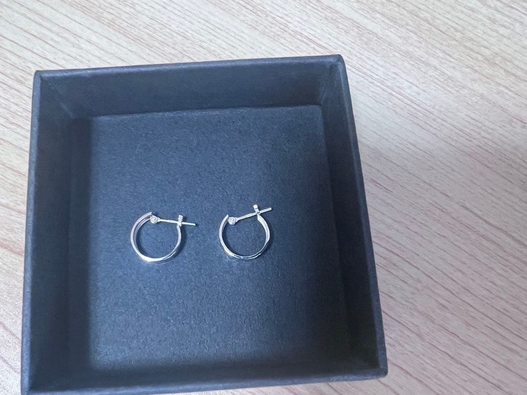 TSUTSUMI プラチナピアス　pt900