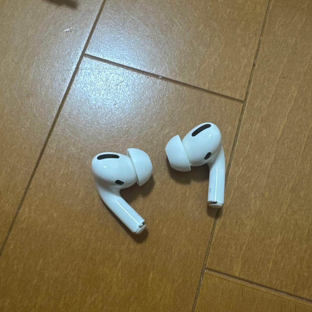 AirPods Pro第二世代 本体 充電ケース付き