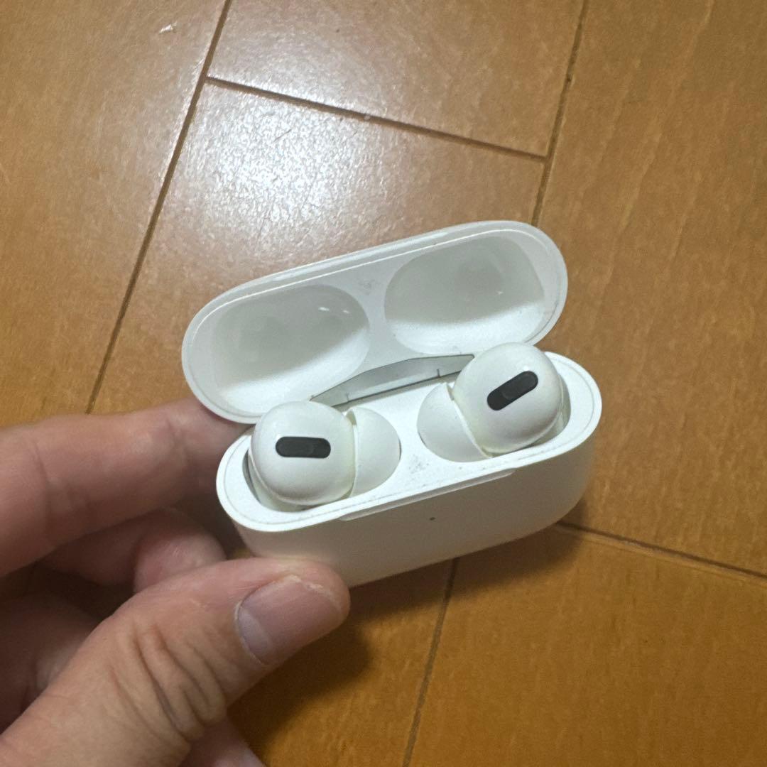 AirPods Pro第二世代 本体 充電ケース付き