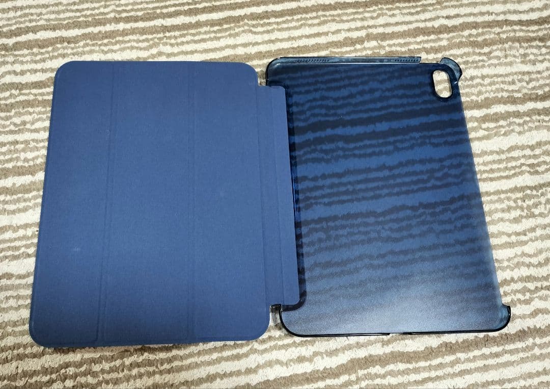 第10世代 iPad 10.2インチ 64G WiFiモデル カバー付き