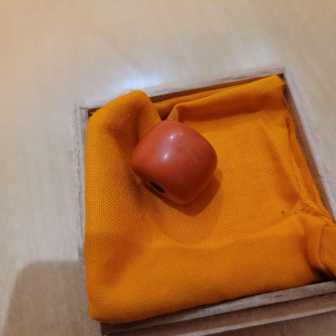 緒締玉 緒締 骨董 珊瑚 根付 印籠 提物 天然サンゴ ルース 本珊瑚 根掛