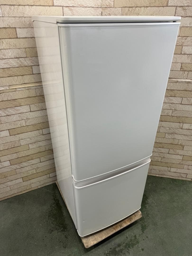 大阪送料無料★3か月保障付★冷蔵庫★2022年★MR-P15G-W1★R-252