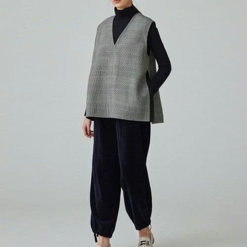 美品 トゥモローランド ウールシルクブロックトゥース 4-wayジレ S 36