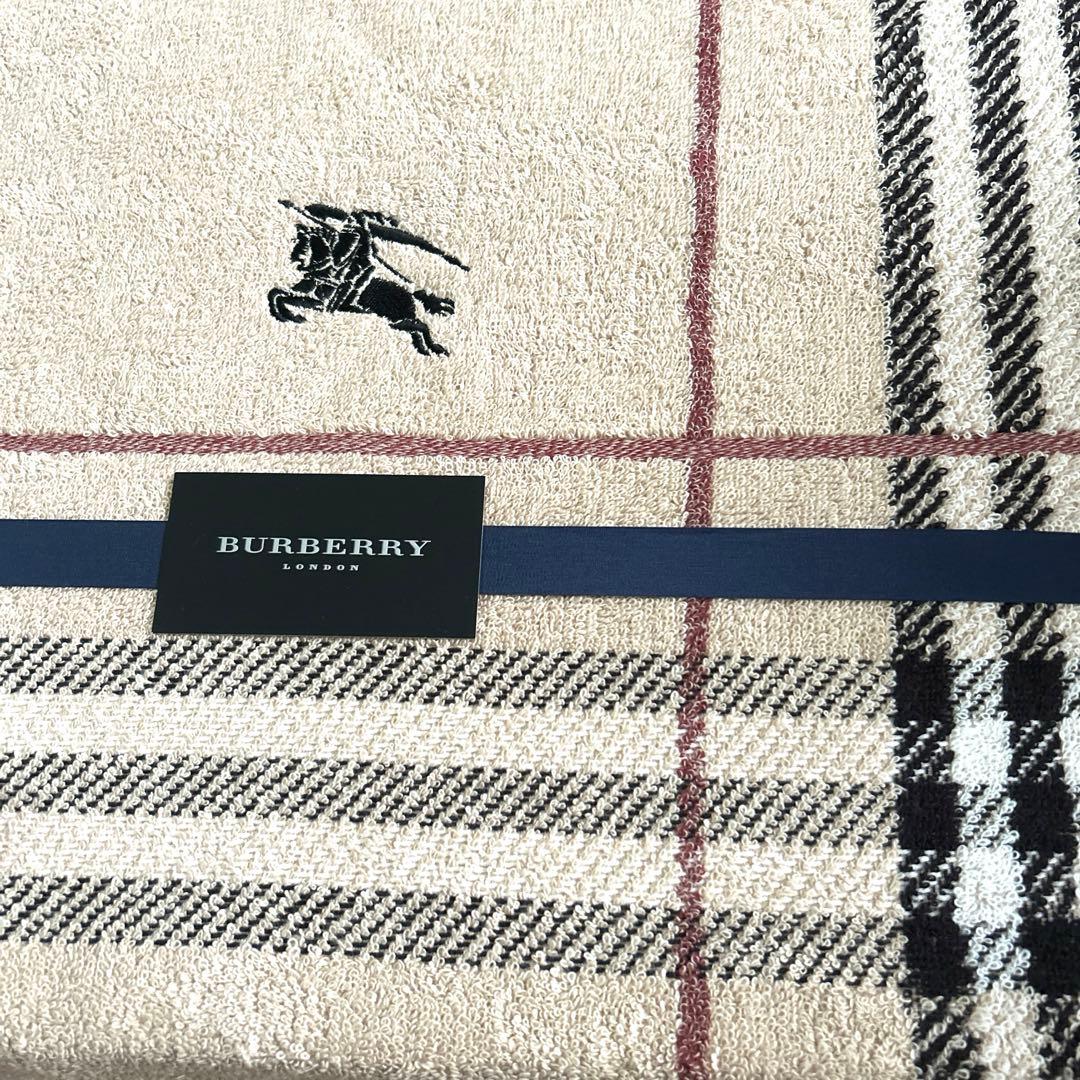 バーバリー❤︎タオルケット