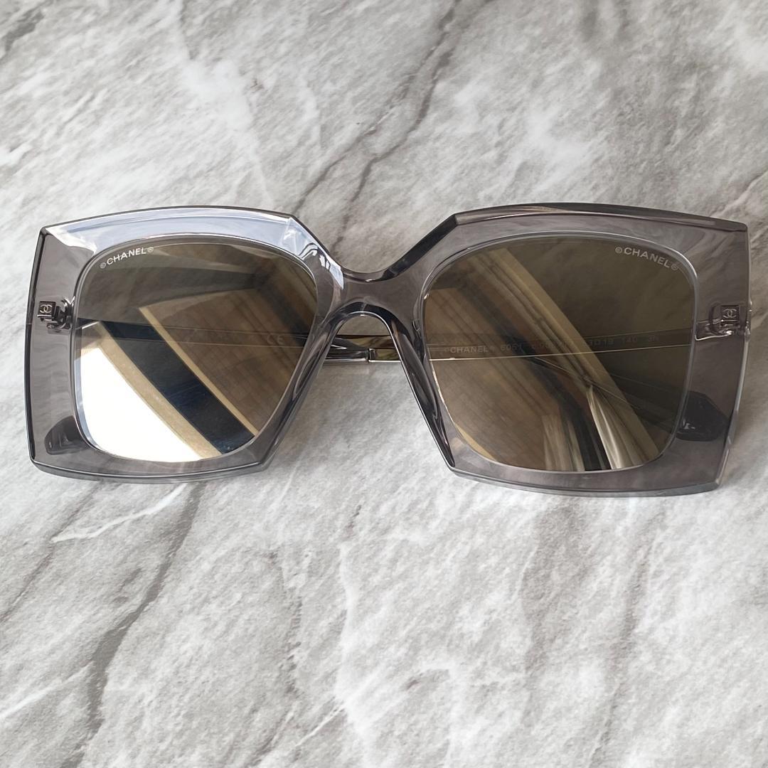 1305【新品 CHANEL】シャネル サングラスガブリエル 香水 スクエア