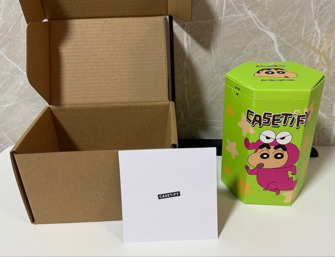 casetify クレヨンしんちゃん イヤホンケース