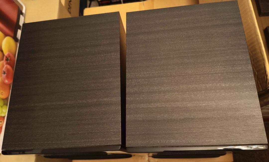 スピーカー・ウーファー Wharfedale Diamond 220