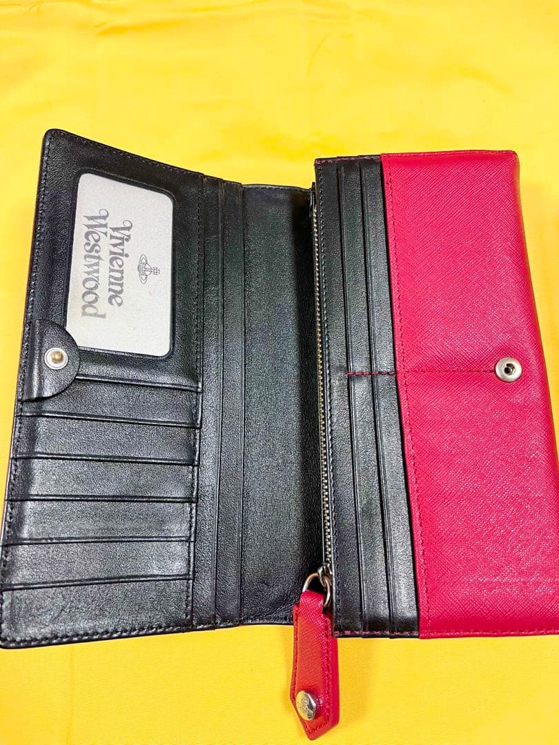 【新品未使用】Vivienne Westwood 長財布 ピンク