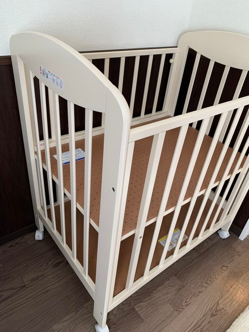 カトージ ベビーベッド ミニ