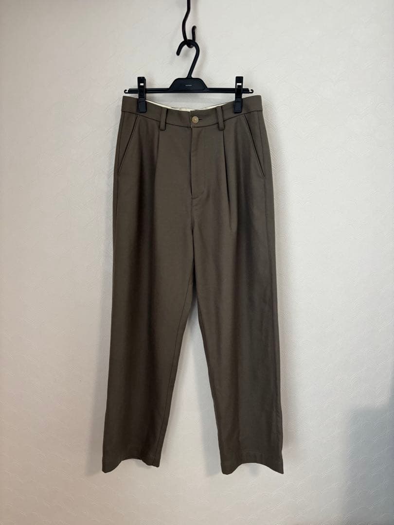 Cornier ウールカシミヤ ワイドスラックス