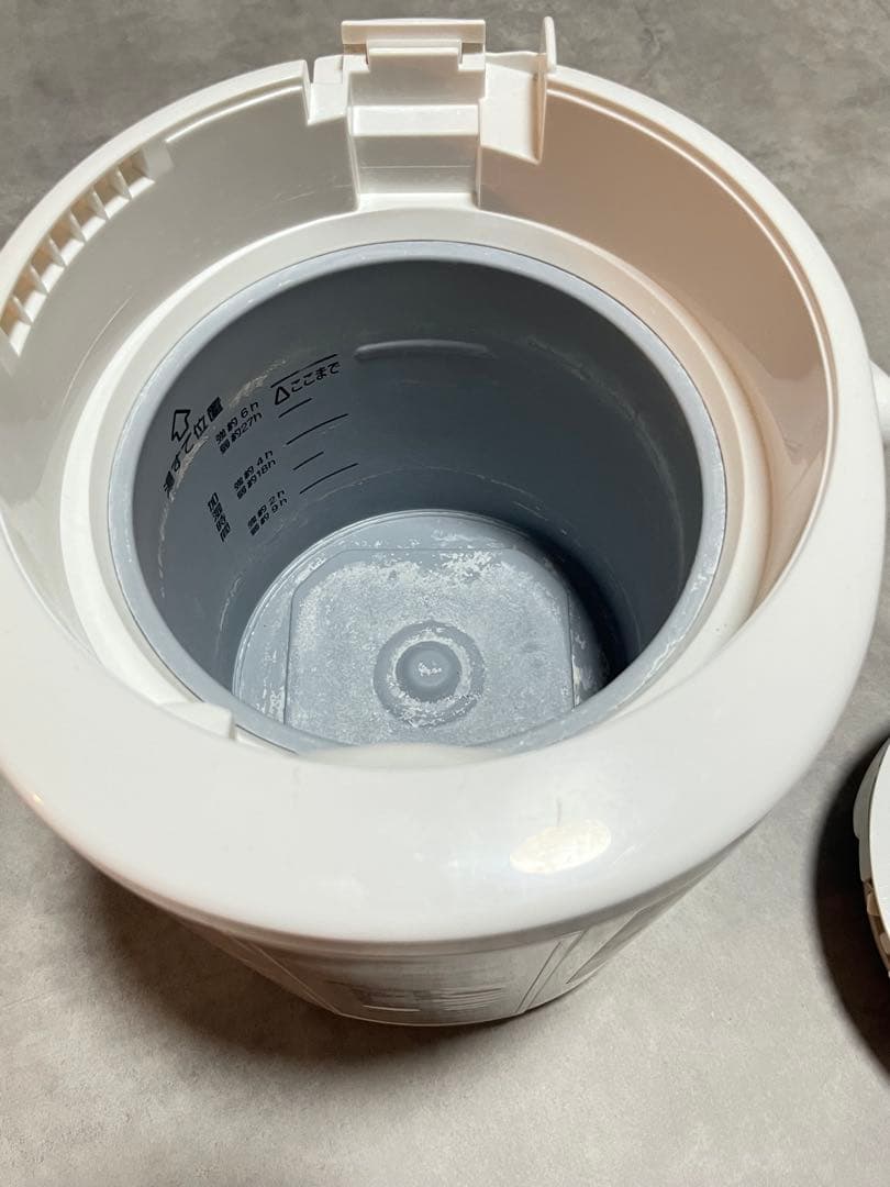 象印 ZOJIRUSHI EE-RS35 スチーム式加湿器 2023年製