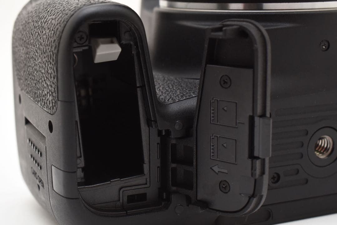 一眼レフカメラ　canon kiss x9i + Canon 100-300mm