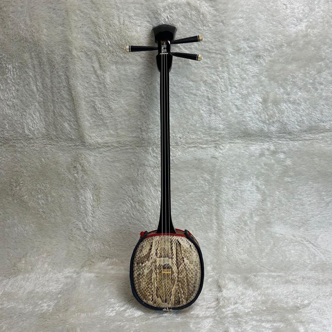 沖縄三線 三味線 へび皮 蛇皮 蛇革　琉球　1枚張り