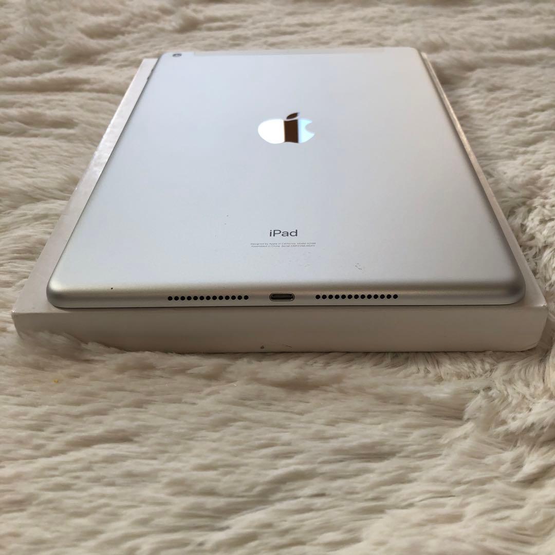 【即購入OK】iPad 第7世代 セルラーモデル【極美品】 #1 【付属品】