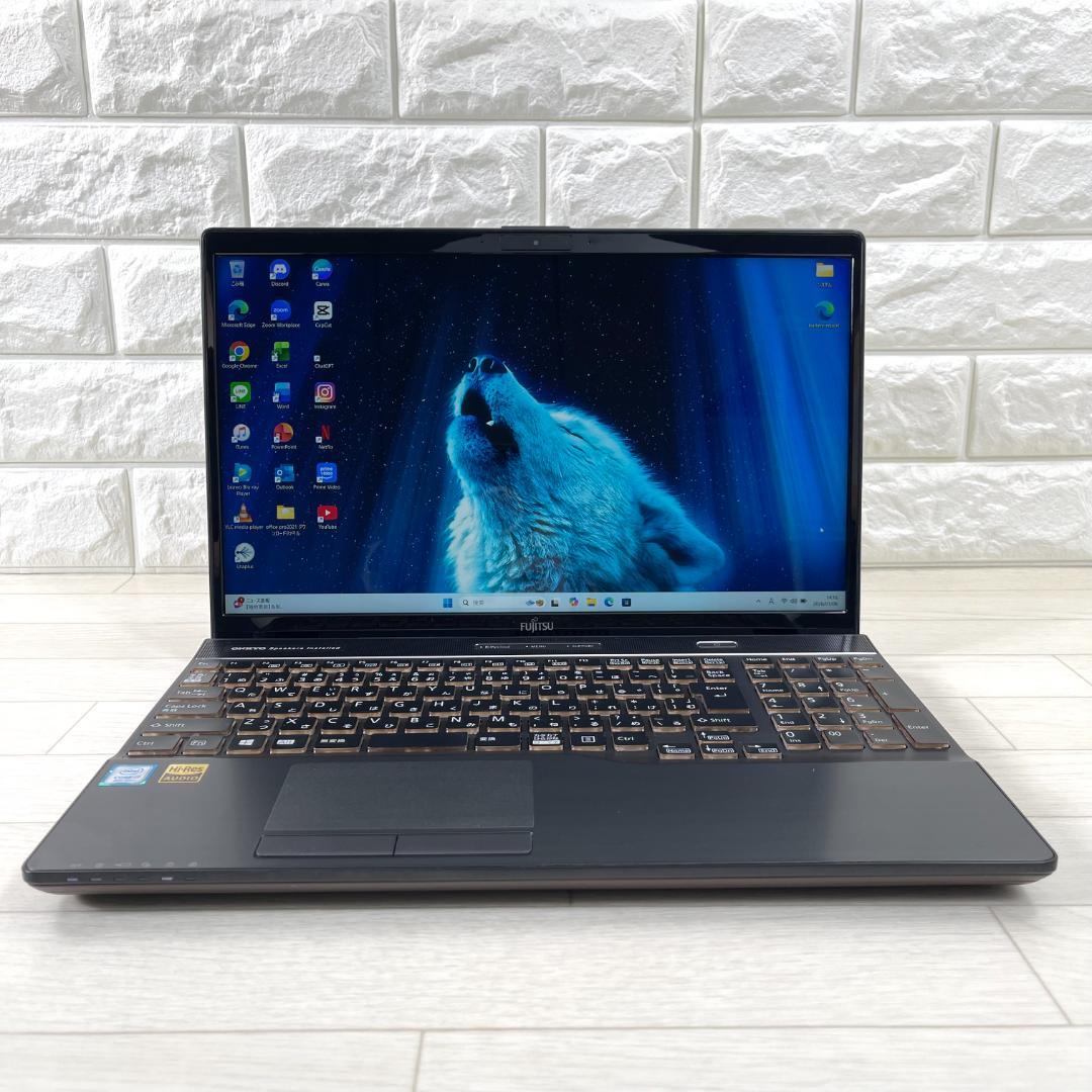 ゆらっと 富士通 第8世代 i7 新品SSD512＋HDD1T メモリ16