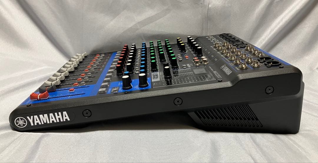 新品同様 YAMAHA MG12XU 12ch アナログミキサー 元箱あり