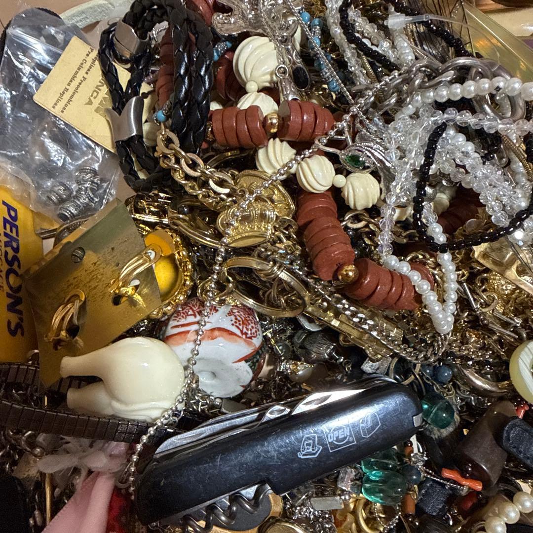 イミテーション　アクセサリー　まとめ　6.２キロ