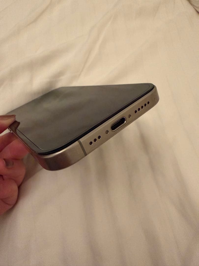 Apple iPhone 15 Pro + ケース　128GB アイフォン