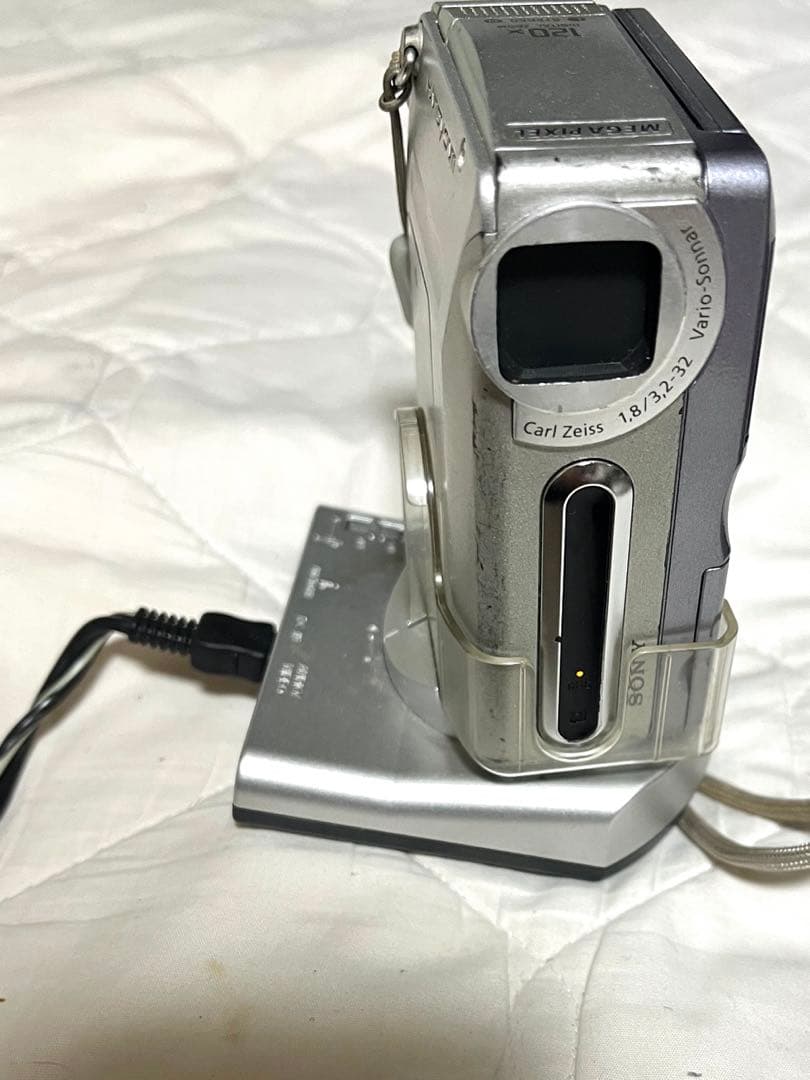 SONY ビデオカメラ DCR-IP1K ソニー 本体 小型 ハンディカム