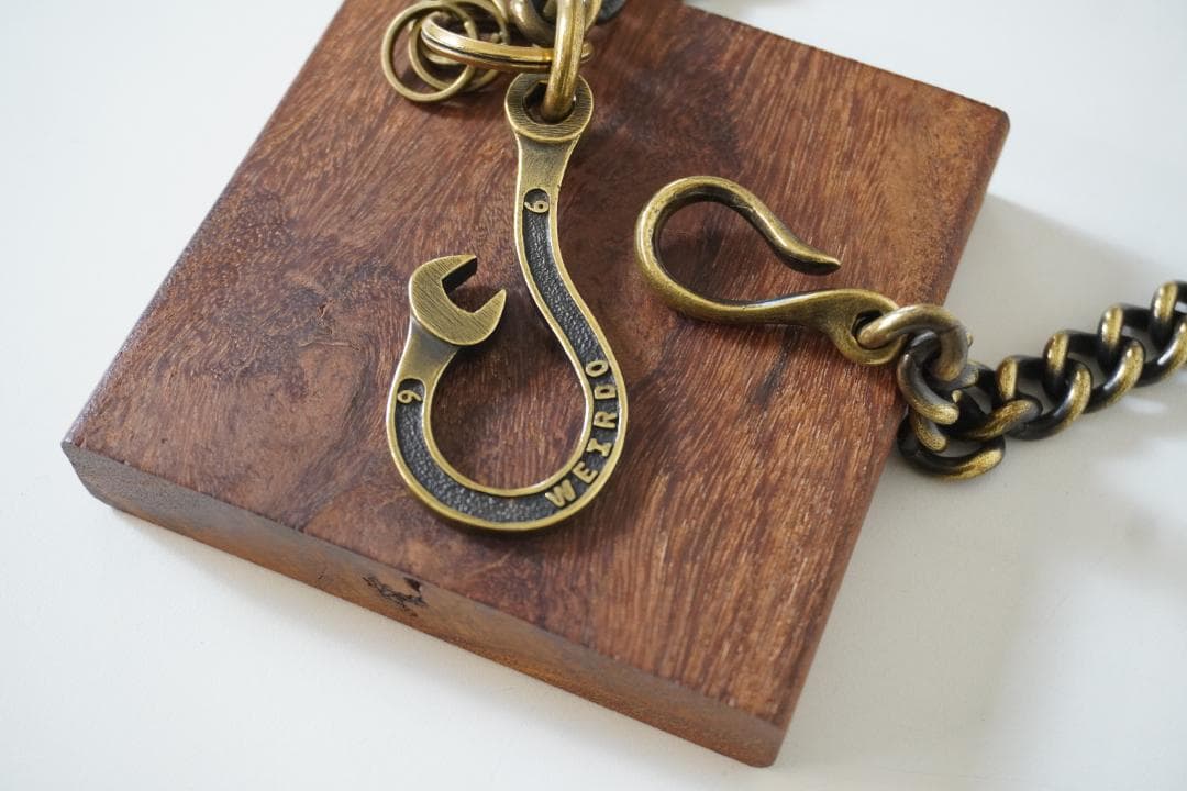 ◆WEIRDO◆ウィアード　　　ウォレットチェーン　　brass