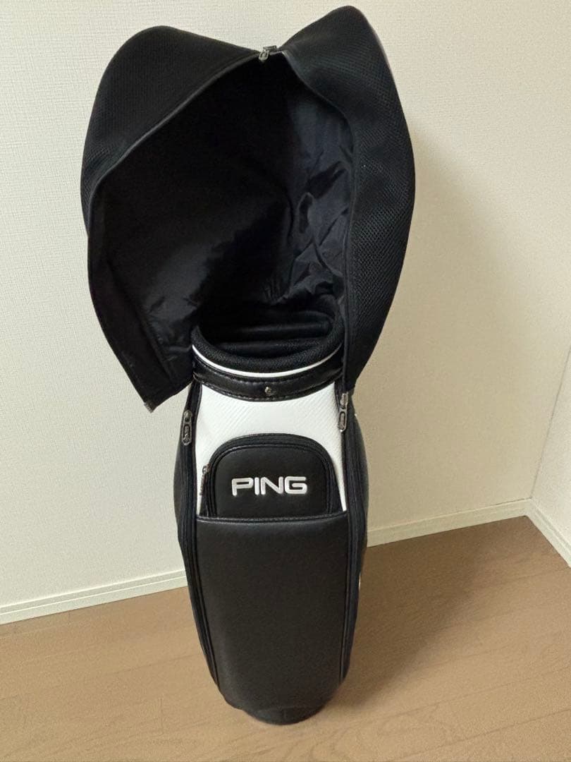 PING キャディバッグ 黒/白