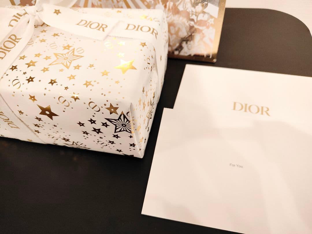 新品・未開封 Dior ホリデーオファー 2025 プレゼント仕様&ショッパー