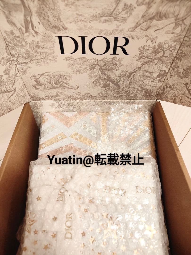 新品・未開封 Dior ホリデーオファー 2025 プレゼント仕様&ショッパー