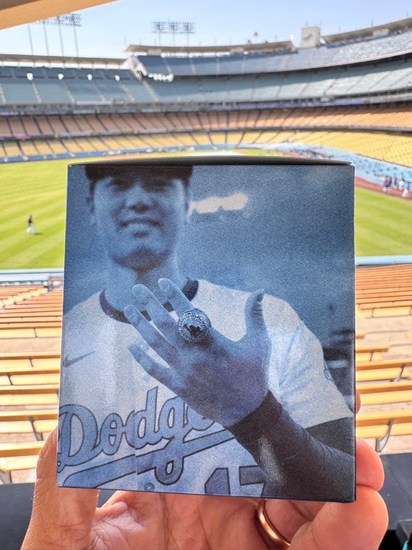 s*e様 ドジャーススタジアム限定　8月6日配布　　大谷翔平ワールドチャンピオン