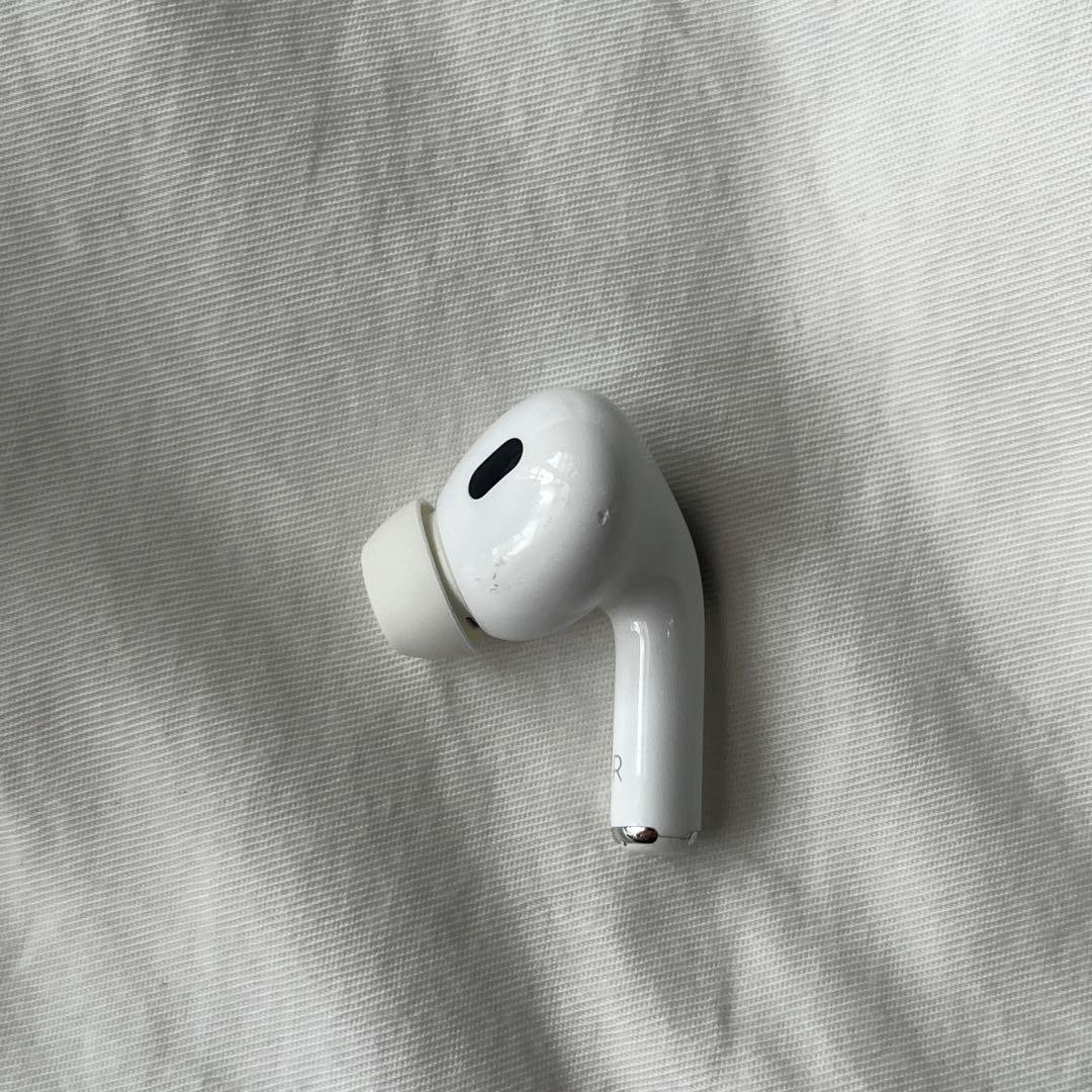 AirPods Pro 第二世代 本体 ＋ 右耳のみ