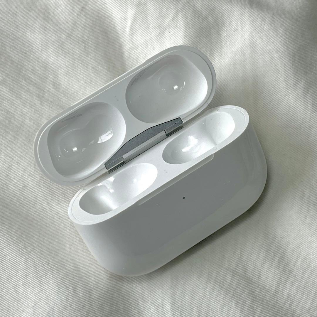 AirPods Pro 第二世代 本体 ＋ 右耳のみ