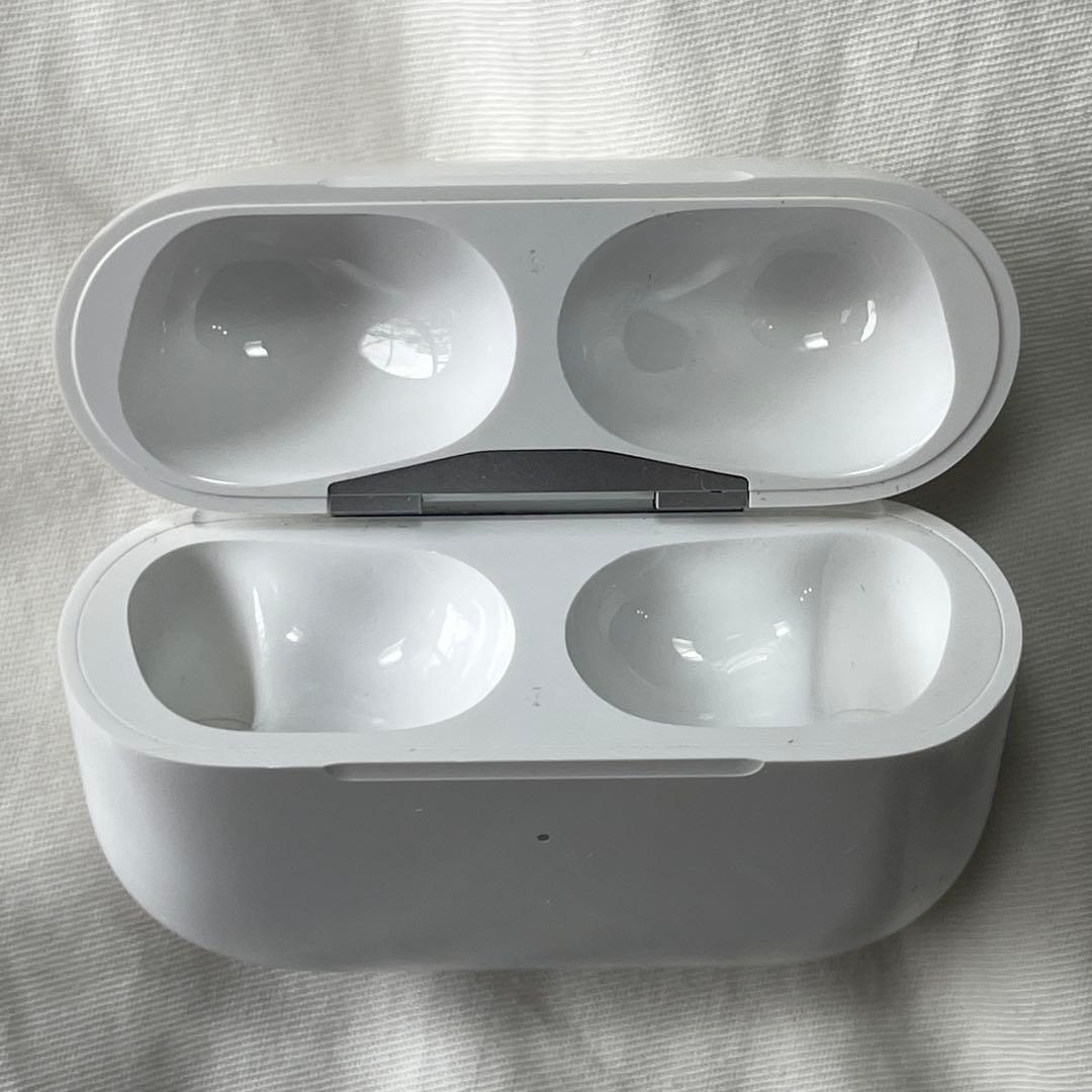 AirPods Pro 第二世代 本体 ＋ 右耳のみ
