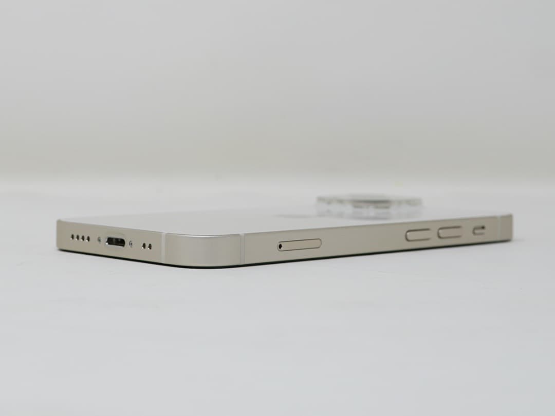 T*O様 ■ iPhone 13 mini 128GB スターライト SIMフリ