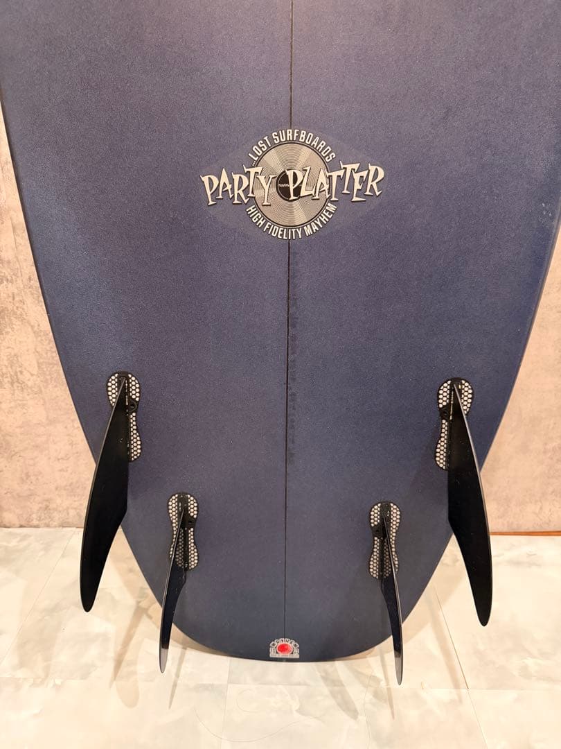 LOST PARTY PLATTER 5’9 フィン ハードケース付き