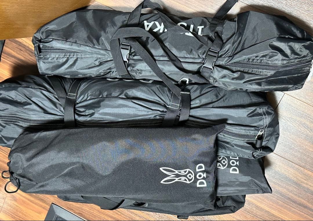 DODワンタッチテント、タープなどキャンプ用品纏め売り