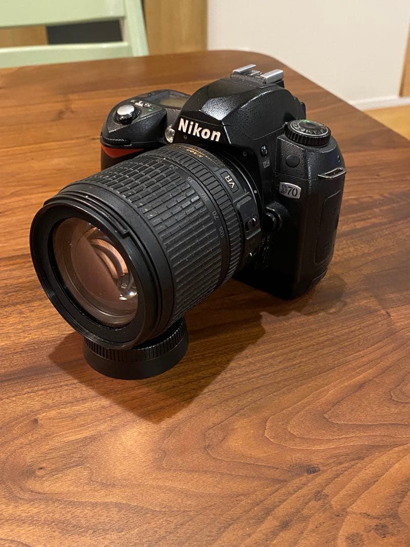 Nikon D70 CCDデジタル一眼 af-s 18-105 VR レンズ※注