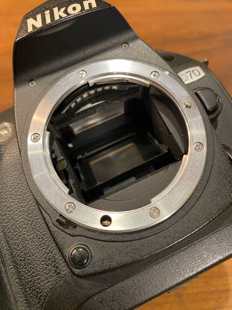 Nikon D70 CCDデジタル一眼 af-s 18-105 VR レンズ※注