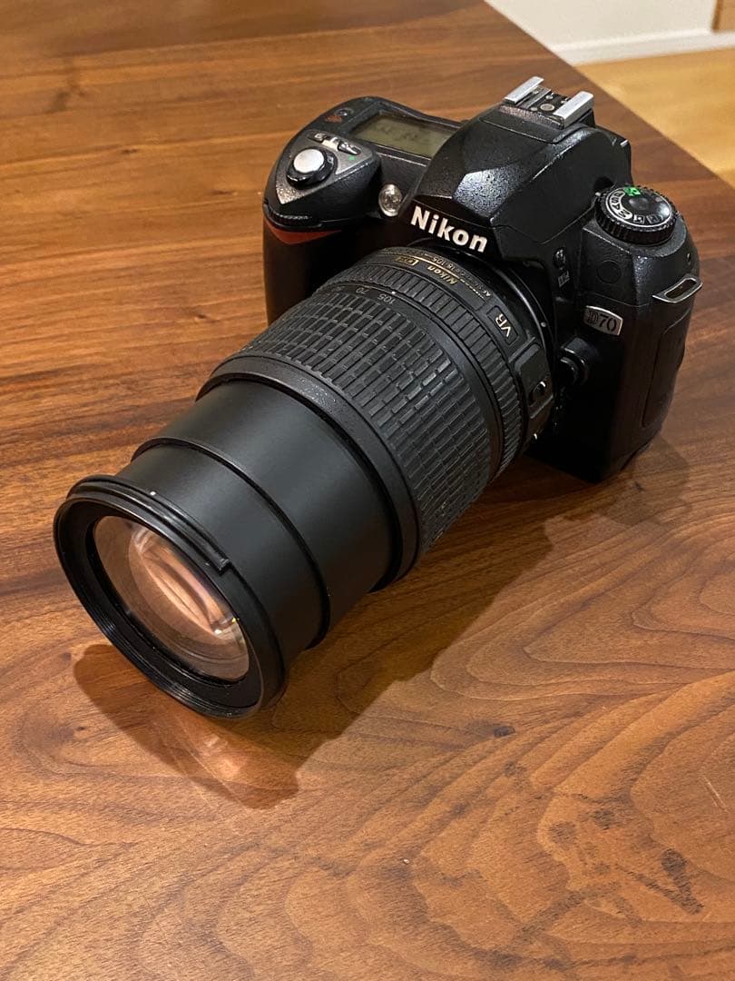 Nikon D70 CCDデジタル一眼 af-s 18-105 VR レンズ※注