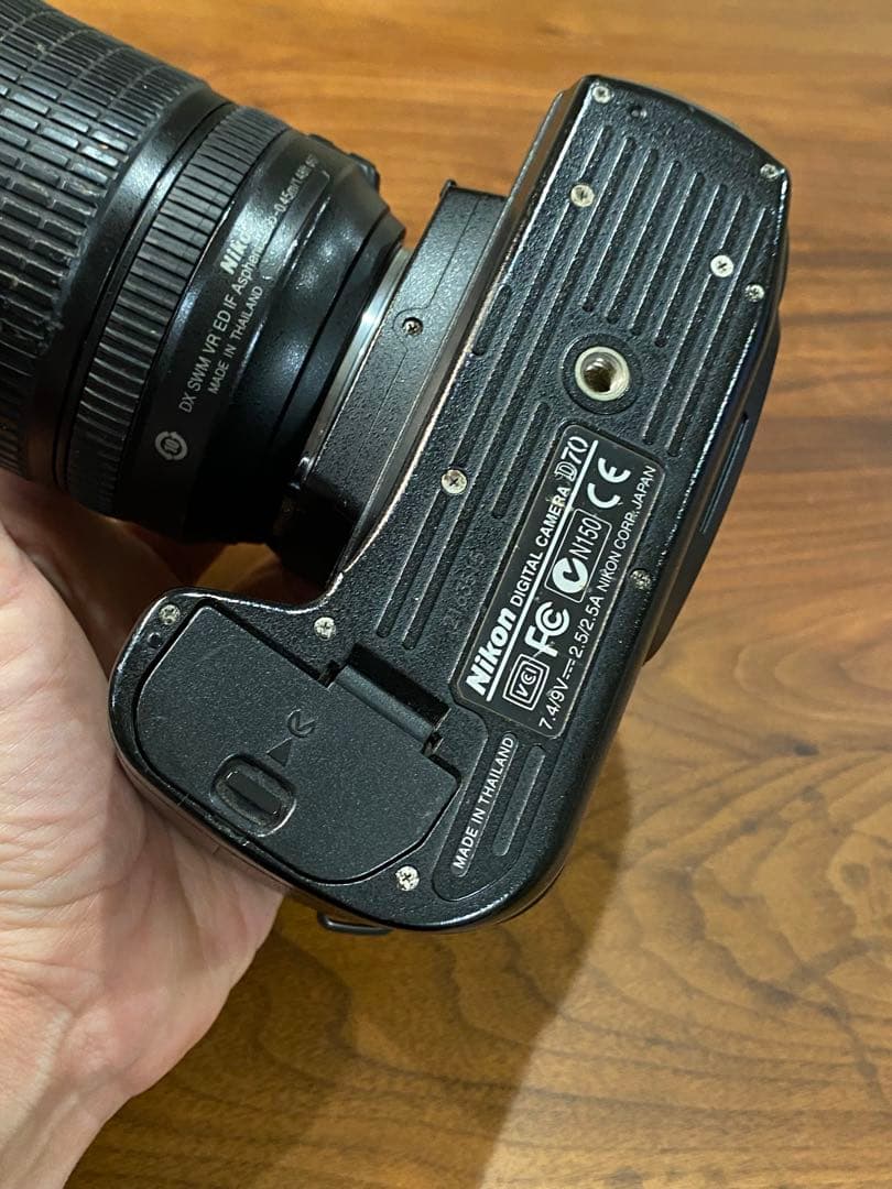 Nikon D70 CCDデジタル一眼 af-s 18-105 VR レンズ※注