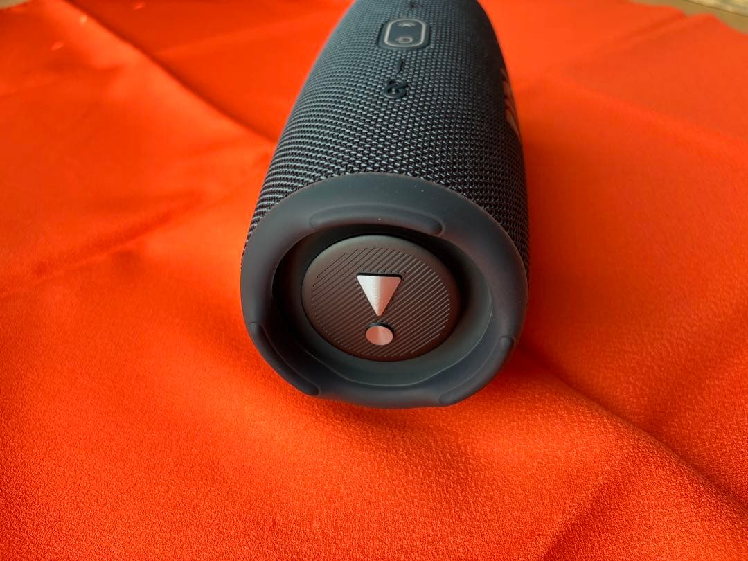 JBL ワイヤレススピーカー CHARGE5 充電機能付き